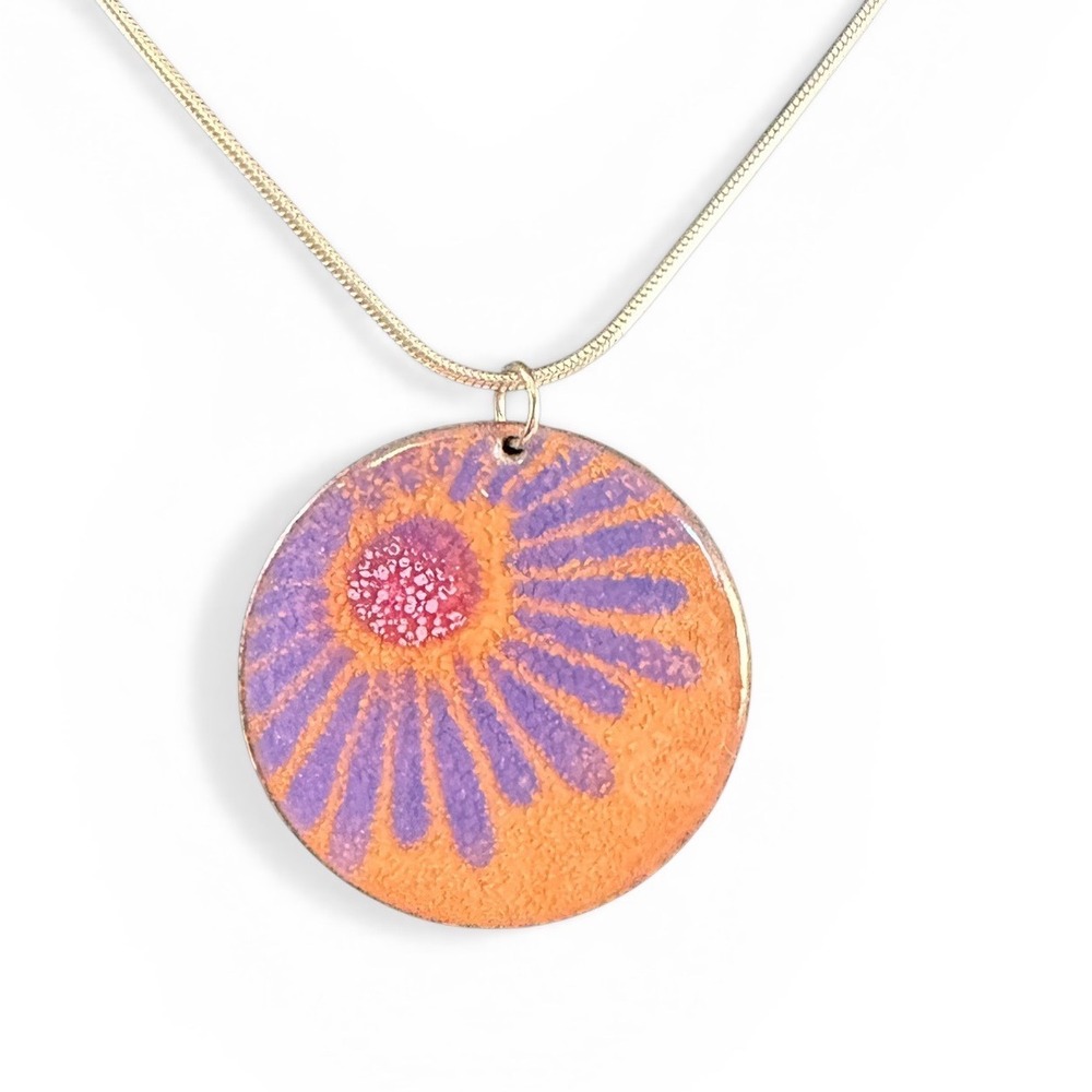 Unbranded‎ Enamel Flower Spain Postage Stamp Pendant Orange Purple Excellent
